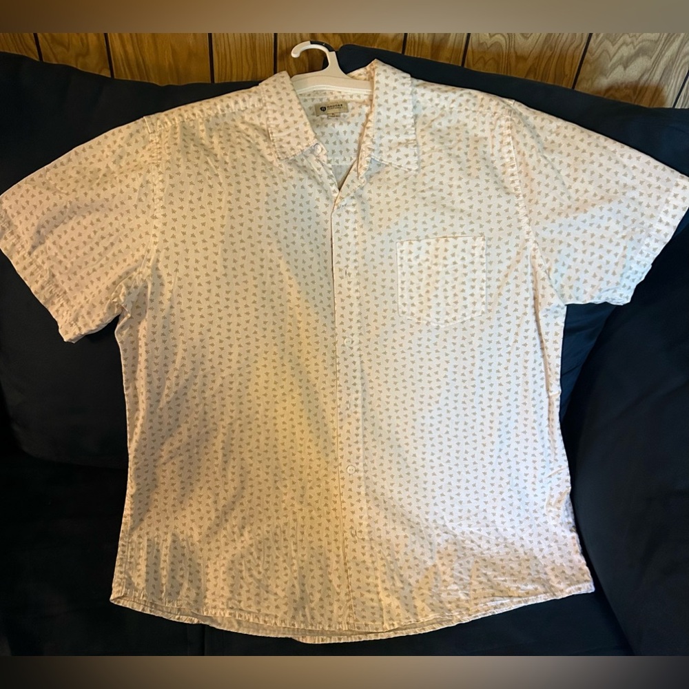 Men’s Casual Button Down